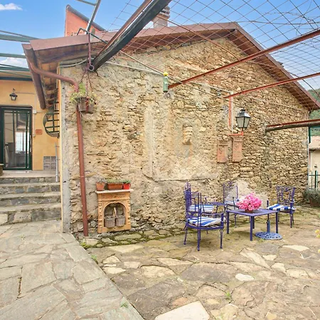 Hébergement de vacances Ca Veggia For Nature Lovers With Views & Garden - Happy Stellanello