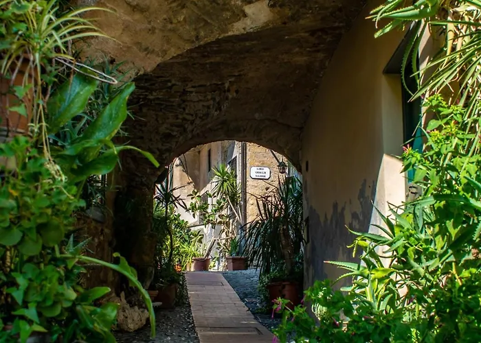 Ca Veggia For Nature Lovers - Happy Stellanello